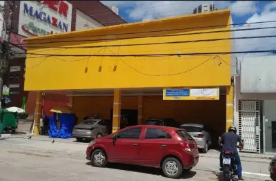 Ponto comercial com 2 salas para alugar na Avenida Visconde de Souza Franco, Reduto, Belém