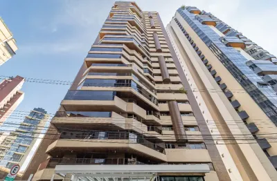 Apartamento com 4 quartos e 3 suítes à venda no juvevê