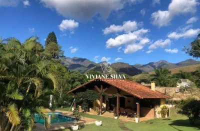 Casa com 6 dormitórios à venda, 400 m² por r$ 2.700.000,00 - itaipava - petrópolis/rj
