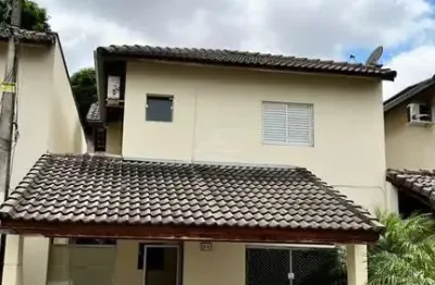 Casa em condomínio fechado com 3 quartos para alugar na Rua Eulofia Mora Vieira, 175, Vila Jardini, Sorocaba por R$ 3.500