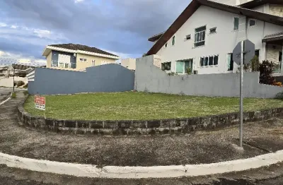 Terreno de esquina de 329m² para venda no floradas do paratehy