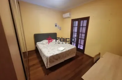 Casa sobrado/villa branca/ 03 dormitórios sendo 01 suíte/250m²/ jacareí