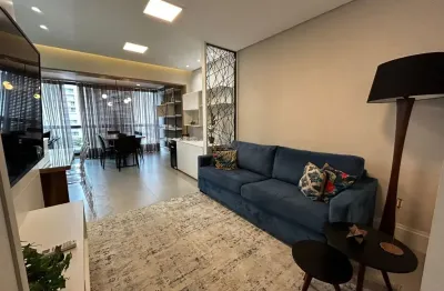 Apartamento de 2 dormitórios para locação na vila adyana