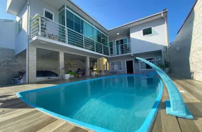 Casa com 3 quartos à venda na Rua Viseu, 11, Forquilhas, São José