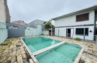 Casa com 4 quartos para alugar na Rua João Amaral Rios, Praia Comprida, São José