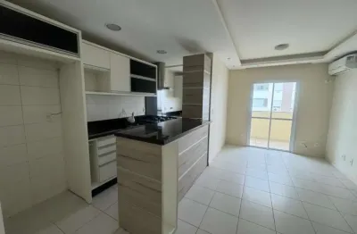Apartamento com 3 quartos para alugar na Rua José Victor da Rosa, 645, Barreiros, São José