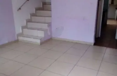 Casa com 2 quartos para alugar na Rua Santo André, Jardim Bela Vista, Guarulhos