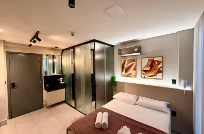 Flat mobiliado a beira mar do jardim oceania com infraestrutura completa