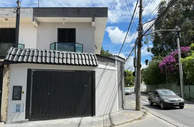 Casa Reformada na Vila Rosália | 3 Dorms (1 Suíte) | 2 Vagas | Próx. à FIG