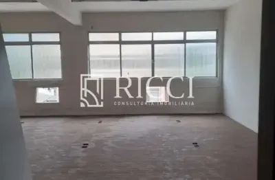 Sala comercial centro de santos: 4 salas, 4 banheiros, 715m².