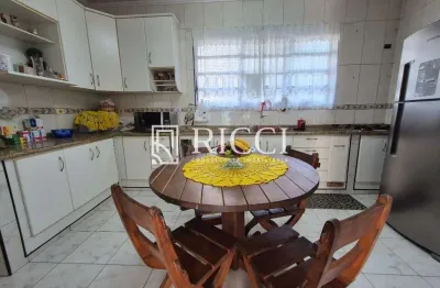 Casa com 4 quartos à venda no Embaré, Santos 