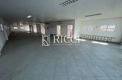 Prédio comercial com 3 pavimentos mais estacionamento no subsolo