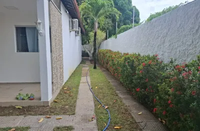 Terreno de esquina a 100m da praia | 874m² | ideal para moradia ou empreendimento