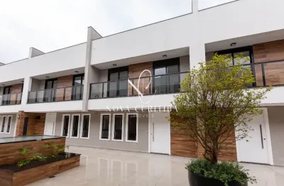 Casas estilo Townhouse, com boulevard central prontas para morar! Para quem deseja desfrutar do conforto e das facilidades da vida moderna! Espaço, acabamento de alto padrão, próximo ao Parque Barigui