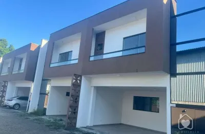 Sobrado geminado em condomínio fechado no são marcos