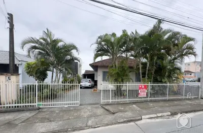 Terreno à venda na Rua Quinze de Novembro, 27859, Vila Nova, Joinville