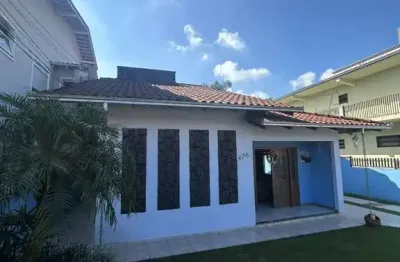 Casa com 3 quartos à venda na Rua Quinze de Novembro, 29373, Vila Nova, Joinville