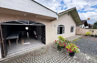 Casa com 3 quartos à venda na Rua Quinze de Novembro, 44392, Vila Nova, Joinville