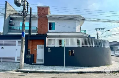 Casa com 3 quartos à venda na Rua Benjamin Constant, 75673, Glória, Joinville