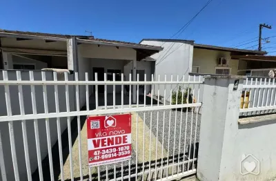 Casa com 2 quartos à venda na Rua Quinze de Novembro, 49445, Vila Nova, Joinville