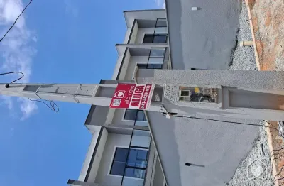 Casa com 2 quartos para alugar na Rua Benjamin Antônio Pegorette, 391, Vila Nova, Joinville