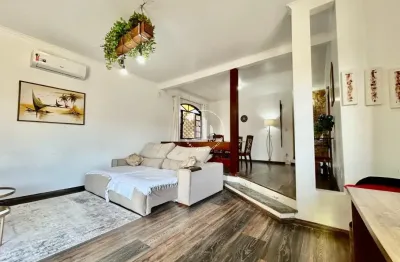 Linda casa com 4 quartos no jardim atlântico. florianópolis