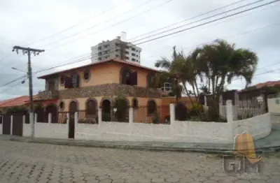 Casa com 4 quartos à venda na rua saldanha da gama, 688, barreiros, são josé, 235 m2 por r$ 1.300.000