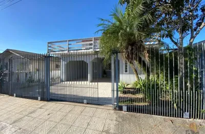 Casa com 3 quartos à venda na Rua Adriano de Farias, 365, Forquilhinhas, São José por R$ 1.200.000