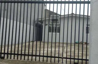 Casa com 2 dormitórios para alugar, 90 m² por r$ 2.000/mês+taxas - sítio cercado - curitiba/pr