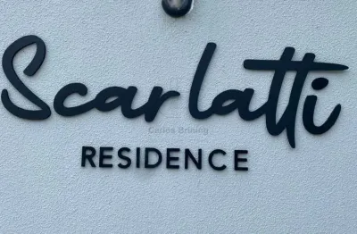 *apartamento térreo para locação anual - 2 suítes - centro - camboriú - sc*