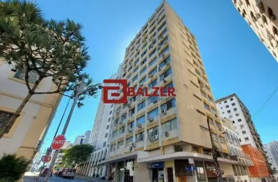 Apartamento com 1 quarto à venda na rua dos ilhéus, 142, centro, florianópolis por r$ 449.000