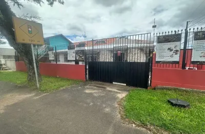 Casa comercial para alugar na Rua Waldemar Kost, Hauer, Curitiba