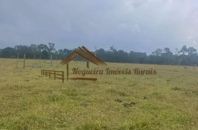 Chácara / sítio à venda na Zona Rural, Botucatu 