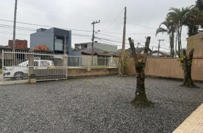 Casa com 3 quartos para alugar na Rua dos Engenheiros, 239, Boehmerwald, Joinville