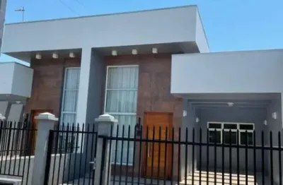 Casa com 2 quartos à venda na Avenida Walter Klein, 2010, Lira, Estância Velha