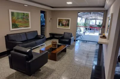 Ótima  localizaçâo!!! rua tranquila e ao lado do parque da aclimação