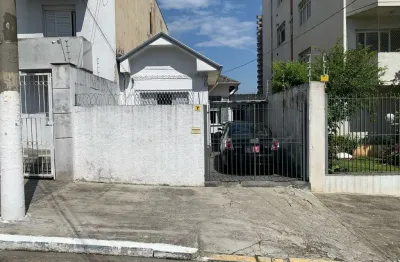 Casa com 2 quartos à venda na Rua Teodureto Souto, 942, Cambuci, São Paulo
