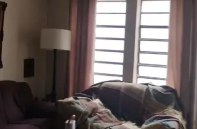 Sobrado para reforma, na Chácara Inglesa, próximo a Luiz Goes e metrô Santa Cruz!