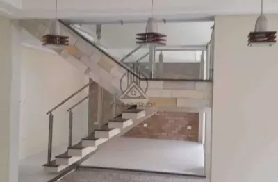 Sobrado para alugar, com 5 quartos, com 365m² residencial ou comercial em Taubaté