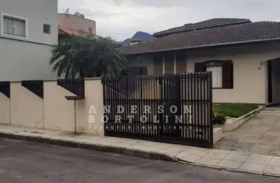 Casa com 4 quartos à venda na Vila Baependi, Jaraguá do Sul 