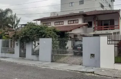 Casa com 6 quartos à venda na Rua Erich Mielke, Centro, Jaraguá do Sul