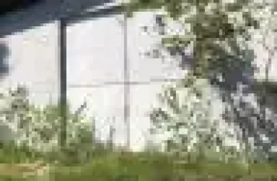 Terreno beira de rio / estaleiro, com 300 metros,  com galpao de 600m2,