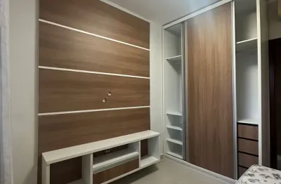 Cond weekend, 79m2, mobiliado , com 3 quartos sendo 1 suíte, andar alto