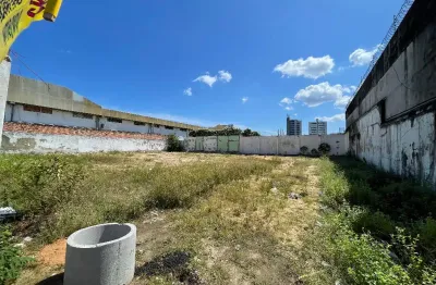 Terreno com 900m2, localizado na rua rio madeira no bairro nossa senhor das graças