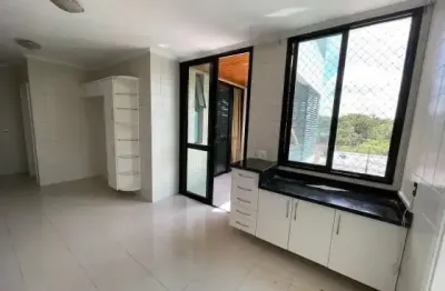 Ponta negra. cond. claudio santoro. com 170m2, 3 suites, sala para 3 ambientes e 3 vagas.
