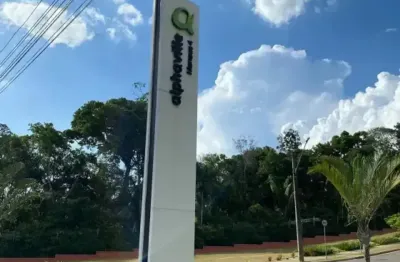 Cond. alphaville 4 . casa com pe direito duplo, 322m2, 4 suites, sala para 2 ambientes e 4
