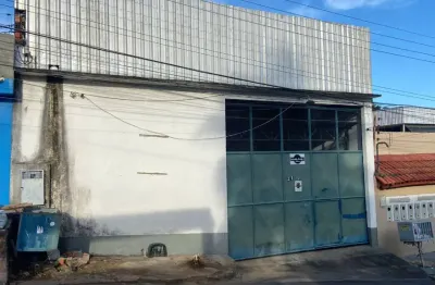 Galpão proximo a policia federal, alvaro neves com 350m2