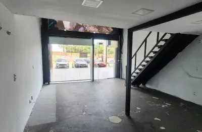 Dom pedro. mini shopping jacira reis alugo sala comercial com mezanino pronta para uso.