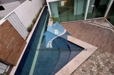 Cond greenwood park, aleixo, com 450m2, 4 qtos sendo 2 suíties, areá goumert, piscina