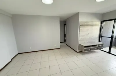 Cond. sollar dos franceses 3 quartos sendo 1 suite e 2 semi suites. andar alto,  r$ 3.700,00